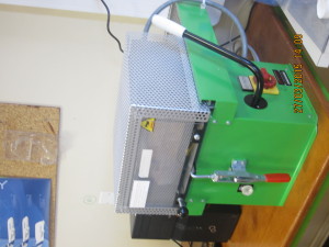 Voici une Thermoforeuse 