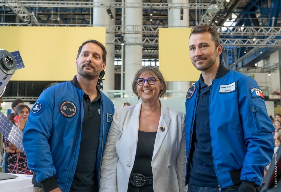 Sylvie Retailleau, presidente d'Universcience, entouree des astronautes de l'ESA, Thomas Pesquet et Arnaud Prost lors de l'evenement Cap sur l'Espace le 12 septembre 2026.Evenement Cap sur l'Espace ! a la Cite des sciences et de l'industrie le 12 septembre 2026. En marge du Sommet international sur l'espace, le CNES, l'ESA et Universcience proposent un week-end d'animations a la Cite des Sciences.