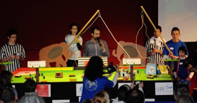 Trophées de Robotique 2014 : match serré à Toulouse