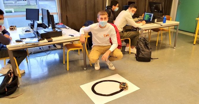 LES ROBOTS DANS LES YEUX