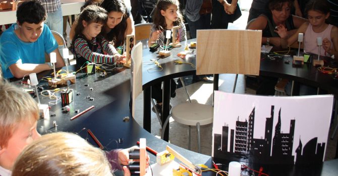 Circuits électriques en folie