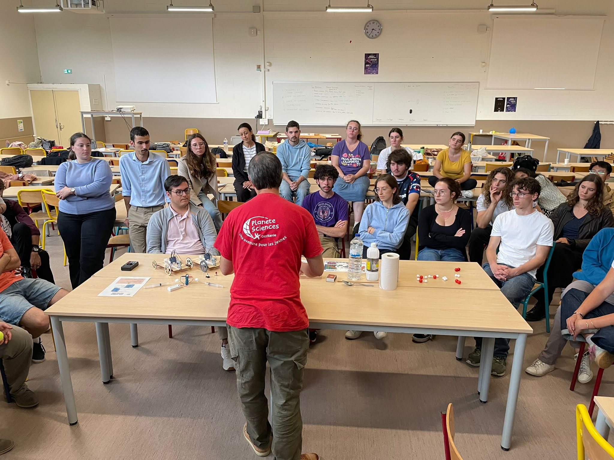 You are currently viewing Retour sur la formation de rentrée 2025 : deux jours pour plonger dans l’animation scientifique