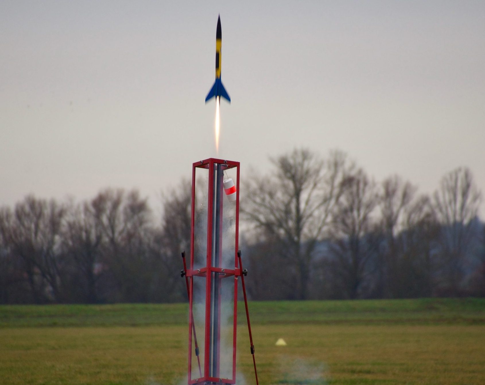 You are currently viewing 17 mini-fusées et beaucoup d’enthousiasme à Bourg-Saint-Bernard