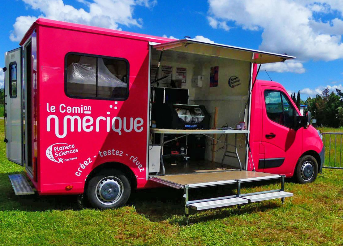 Le Camion Numérique de Planète Sciences Occitanie